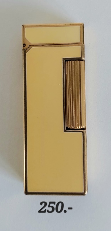 Briquet Dunhill n°33